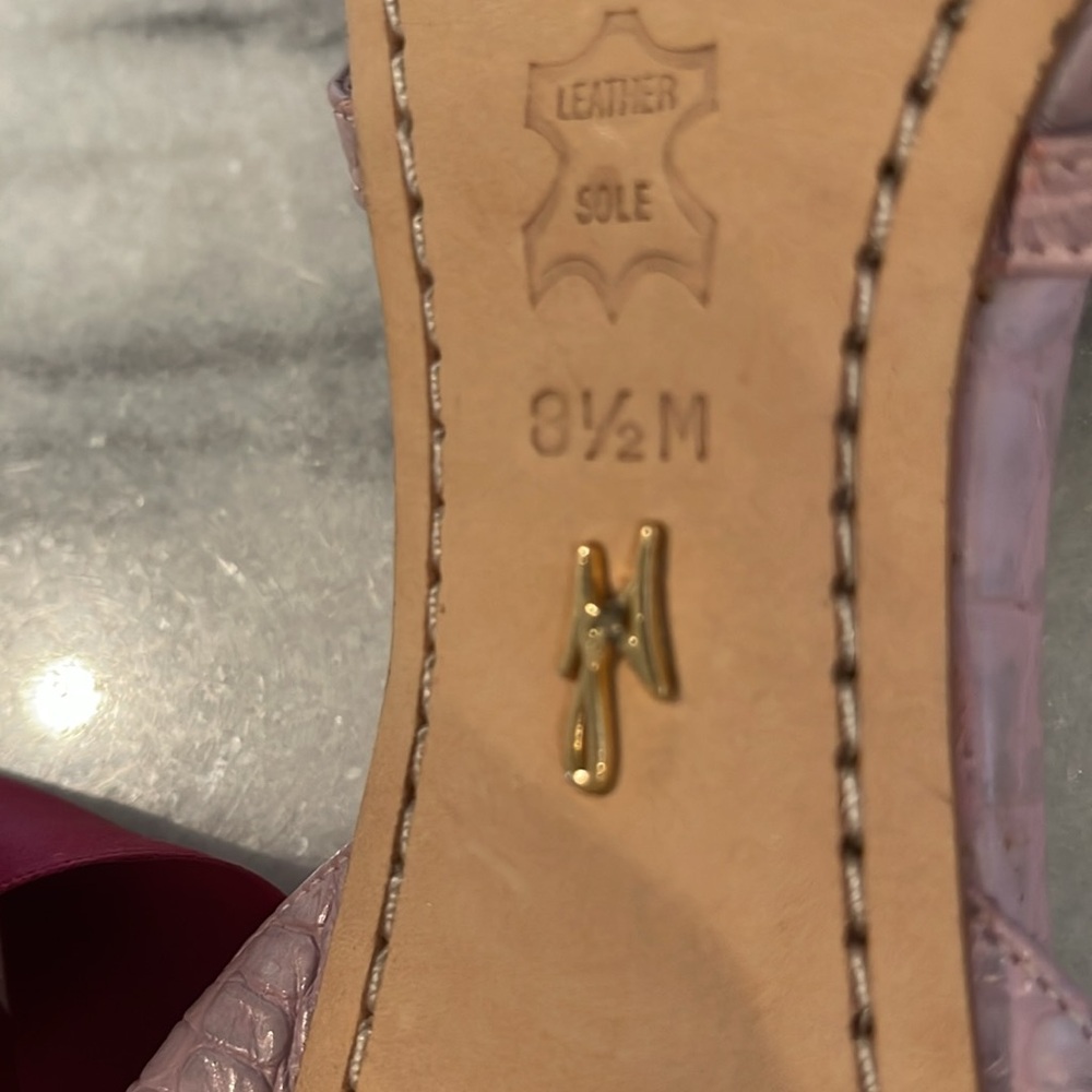 Women's Heels with Ribbon Accent, gold heel - Picture 6 of 14